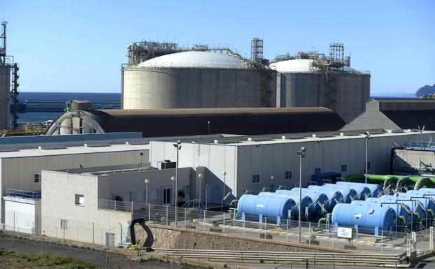 Piden a la CE que investigue las subvenciones al agua de la desaladora de Escombreras