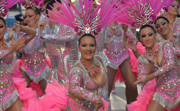 Fantasía y color a lo grande en Águilas