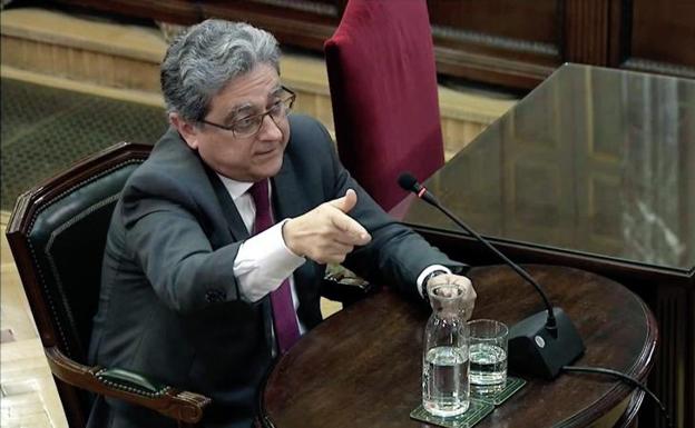 «Sorber y soplar al mismo tiempo» para salvar el procés