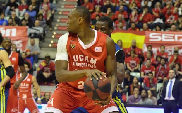 Kevin Tumba: «El primer objetivo es repetir en la 'Final Four' y ganarla»
