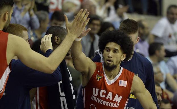 El mejor Booker coge por fin la batuta