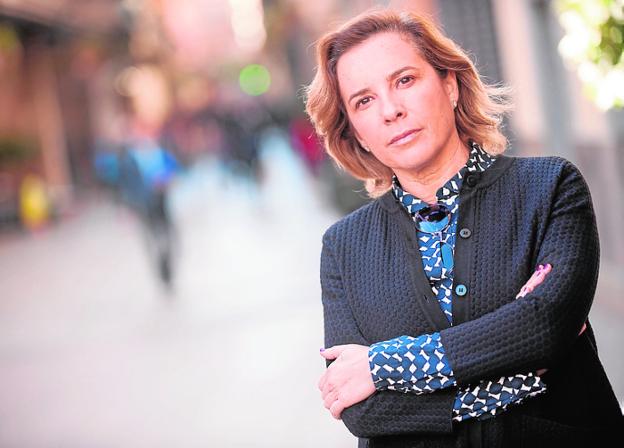 Adela Martínez-Cachá: «Un periódico es un ejemplo perfecto del fruto del trabajo en equipo»