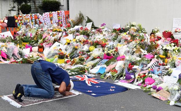 Entregan a familiares seis cuerpos de víctimas del atentado en Nueva Zelanda