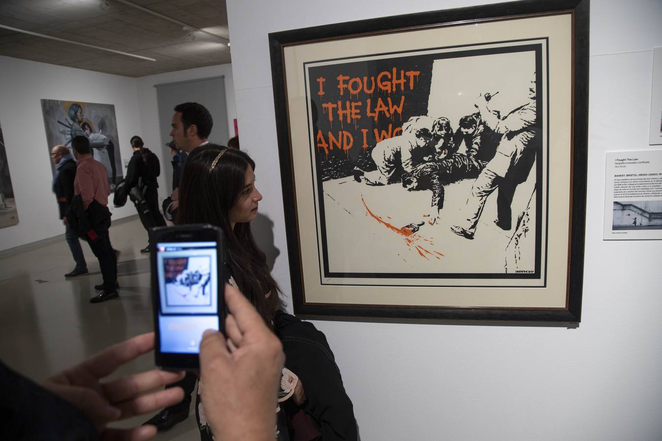 Banksy, entre las leyendas callejeras del arte urbano que expone el Muram