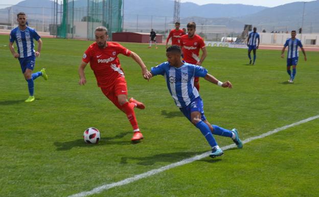 El Jumilla sigue sin levantar cabeza