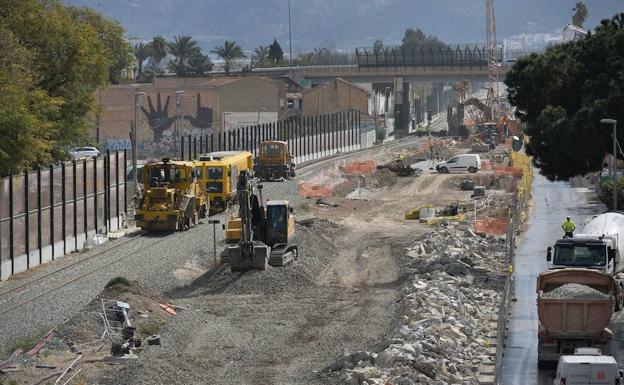 El PSOE ofrece modificar de forma urgente la Ley de Hacienda para desbloquear el convenio con ADIF