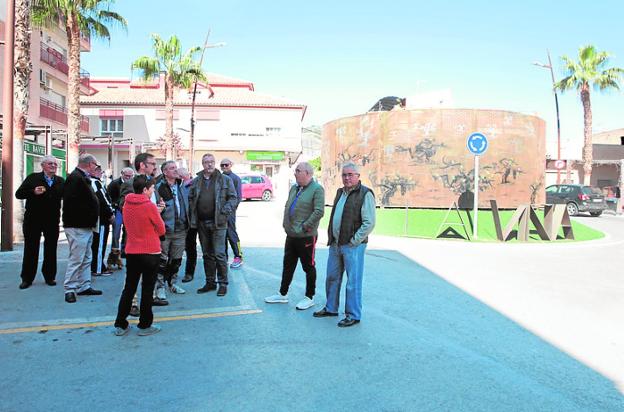 El Ayuntamiento de Lorca tramita soterrar los transformadores eléctricos de La Viña