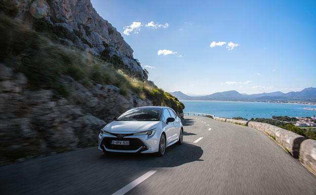 Toyota Murcia y Labasa Cartagena entregan las primeras unidades del nuevo Corolla en la Región