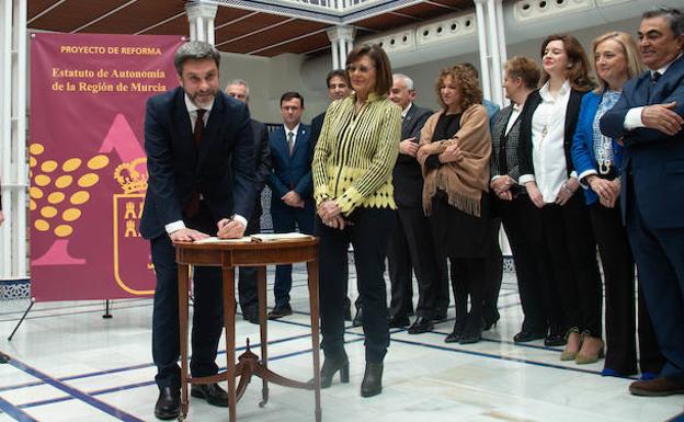 Joaquín López (PSOE): «Es el mejor broche de oro a la IX Legislatura»