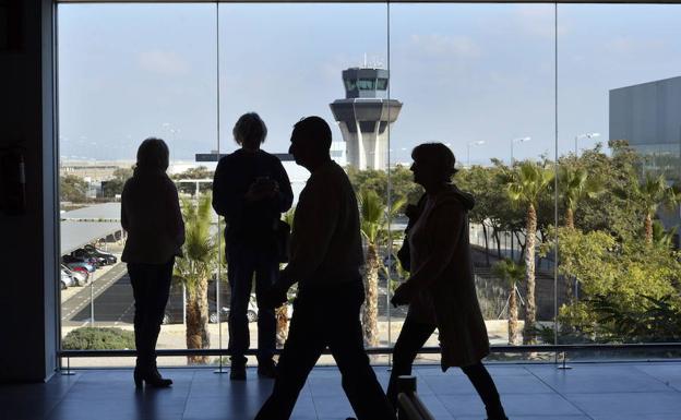 La aerolínea Jet2.com anuncia dos nuevas rutas desde Corvera a Londres y Birmingham para el verano de 2020