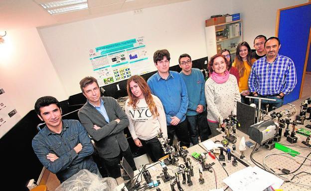 El Laboratorio de Óptica de la UMU celebra 25 años a la vanguardia de la investigación