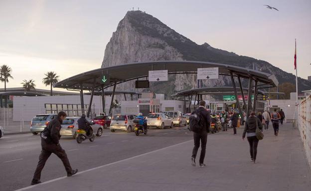 La Eurocámara respalda que Gibraltar sea considerada como una «colonia»