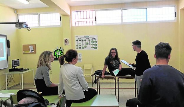 Estudiantes del Sanje recuerdan a Da Vinci