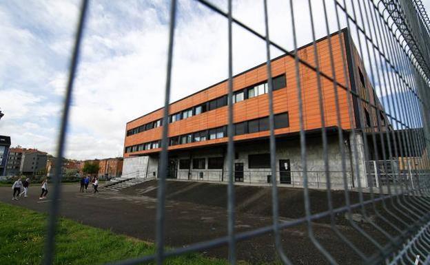 El peligroso reto viral que alarma a los padres de los alumnos de este instituto