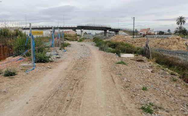 El PSOE denuncia que la Vía Verde de la Costera Sur es un «fraude»