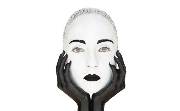 Elvira Carrasco y los huevos de Fabergé