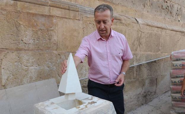 El arquitecto que ayudó a reconstruir Lorca ve improbable un caso como el de Notre Dame en España