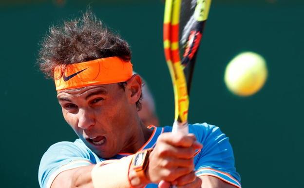 Nadal encuentra el ángulo y pasa a cuartos