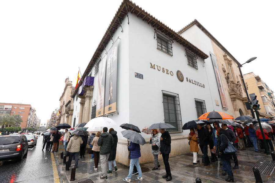 Colas para ver los pasos de Salzillo tras la suspensión de la procesión