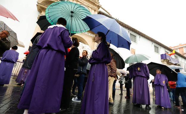 La lluvia deja a Murcia sin los 'salzillos'