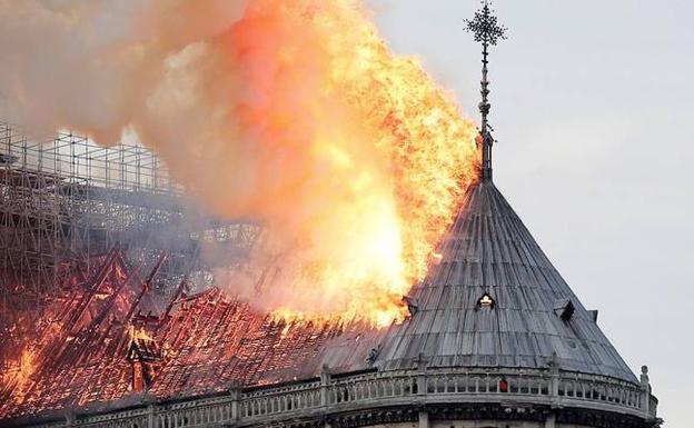 «Todo el mundo, pobres y ricos, ha dado ya dinero para reconstruir Notre Dame»