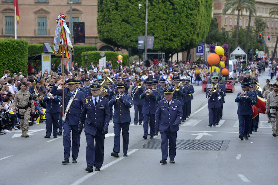 Fiesta y tradiciones de la mano