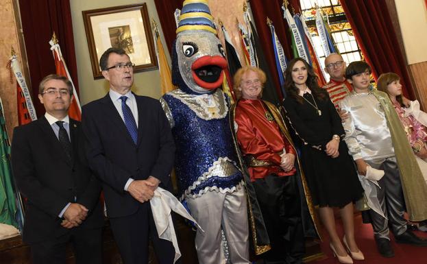 Enrique Martínez: «Allá donde voy siempre encuentro un murciano que está haciendo cosas»