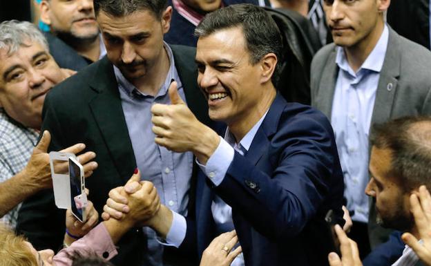 Sánchez recurre a Trump, Bolsonaro y Vox para arañar los últimos indecisos a Iglesias