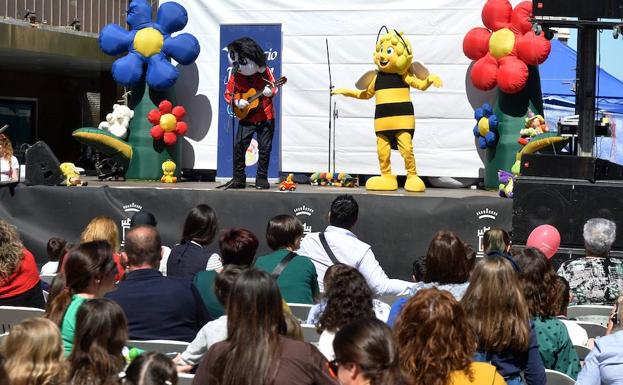 Una despedida con música y juegos