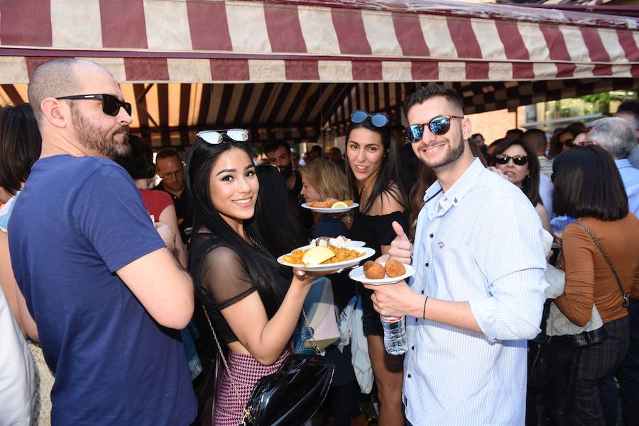 Murcia sale a la calle para celebrar el Entierro de la Sardina