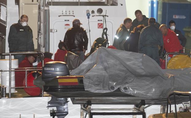 Interceptan una embarcación con 15 inmigrantes a bordo en Cartagena
