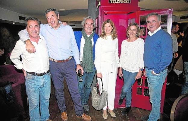 Copas en un ambiente cinematográfico