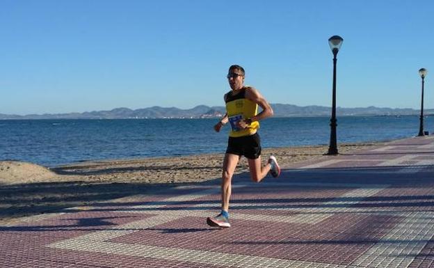 Alcaraz y Cánovas, campeones regionales de 10K