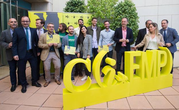 Una app gastronómica, un simulador de costes y un sistema de métrica deportiva, premios Info