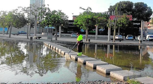Revisan el cloro de nueve lagos para evitar brotes de legionela