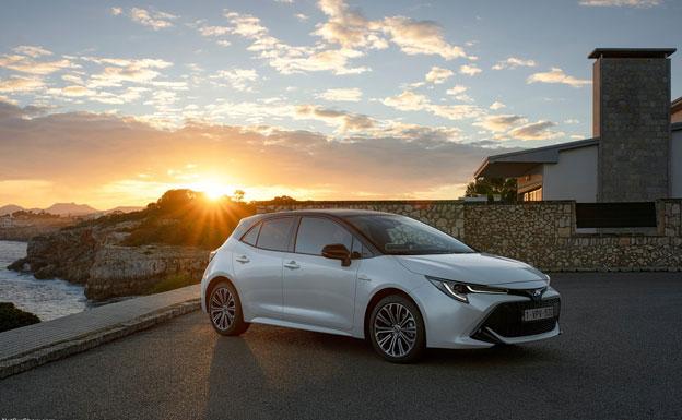 Toyota Murcia y Labasa Cartagena lanzan el nuevo Corolla por diez euros al día