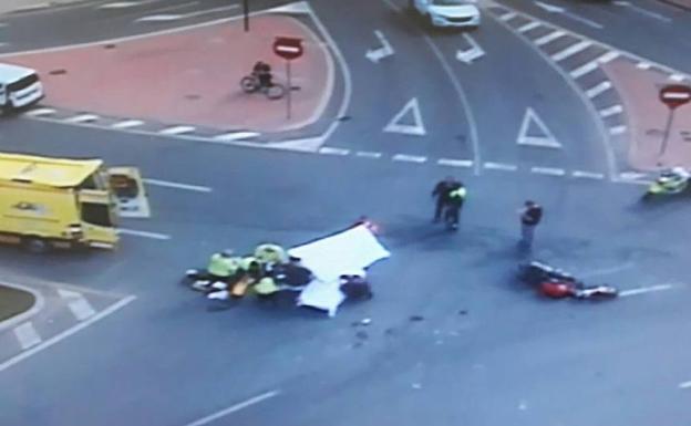 Herido grave un motorista tras colisionar contra un turismo que se dio a la fuga en Murcia