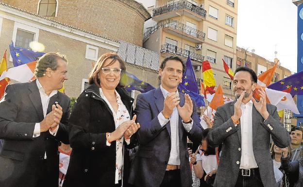 Rivera ve «prácticamente imposible» llegar a pactos autonómicos y municipales con el PSOE