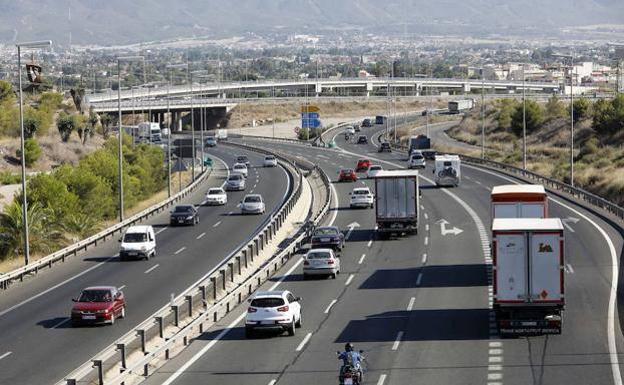 Radares en cascada: así va a conseguir la DGT que no se le escape ninguna multa