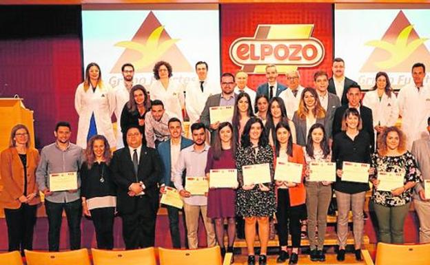 Entregan los diplomas a los alumnos de la primera promoción del programa UMU Business Talent