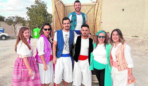 Desfile huertano en Albudeite para honrar a San Isidro