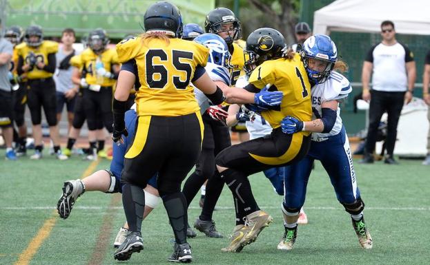 El equipo femenino de Valencia Firebats conquista en Murcia su primera liga
