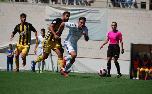 Un empate que sabe a poco para el Lorca FC