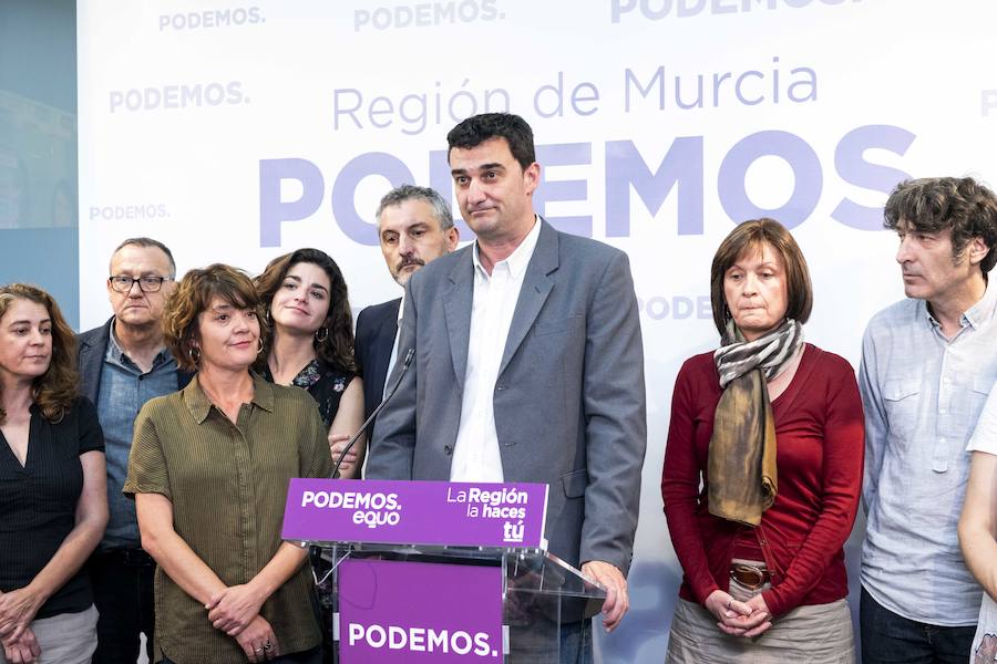 El voto útil hunde a Podemos