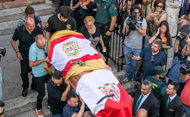 Emotiva despedida a José Antonio Reyes en su Utrera natal