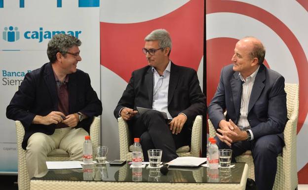 Álvaro Nadal: «Murcia es uno de los sitios donde ves por dónde irá el siglo XXI»