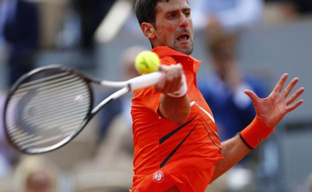 Djokovic gana a Zverev y se cita con Thiem en semifinales