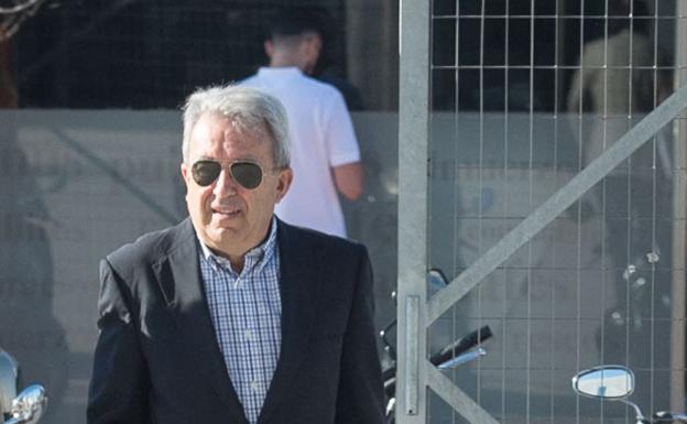 La superación de un plazo legal deja en el aire la investigación de la desaladora