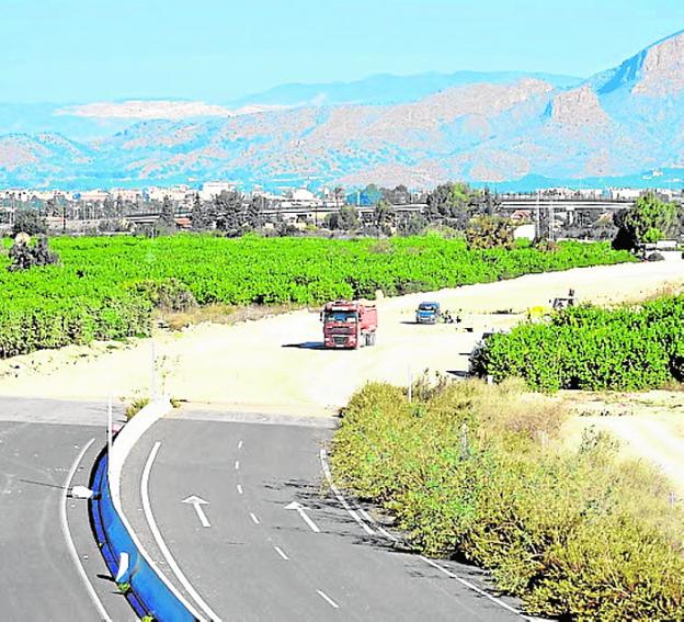 La Consejería licitará este año la autovía del bancal y pide 48 millones al Estado