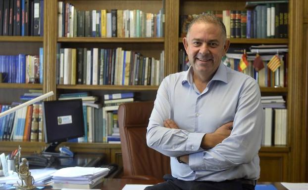 Lucas Jiménez: «Falta mucha didáctica con el agua; los trasvases no son criaturas cuaternarias»